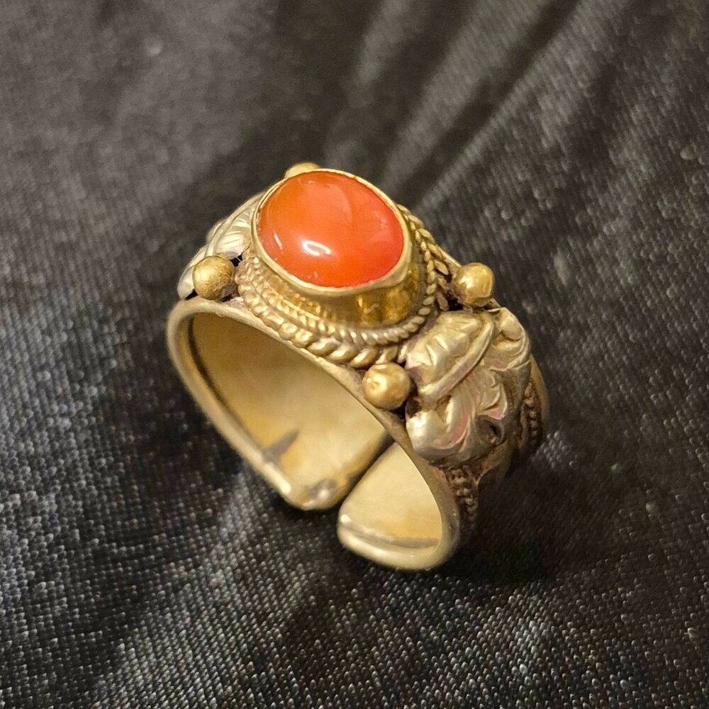 Olden Heights 🏔️🧚‍♂ Vintage Brass & Silver Adujstable Boho Ring Faux Cornaline - Picture 6 of 9